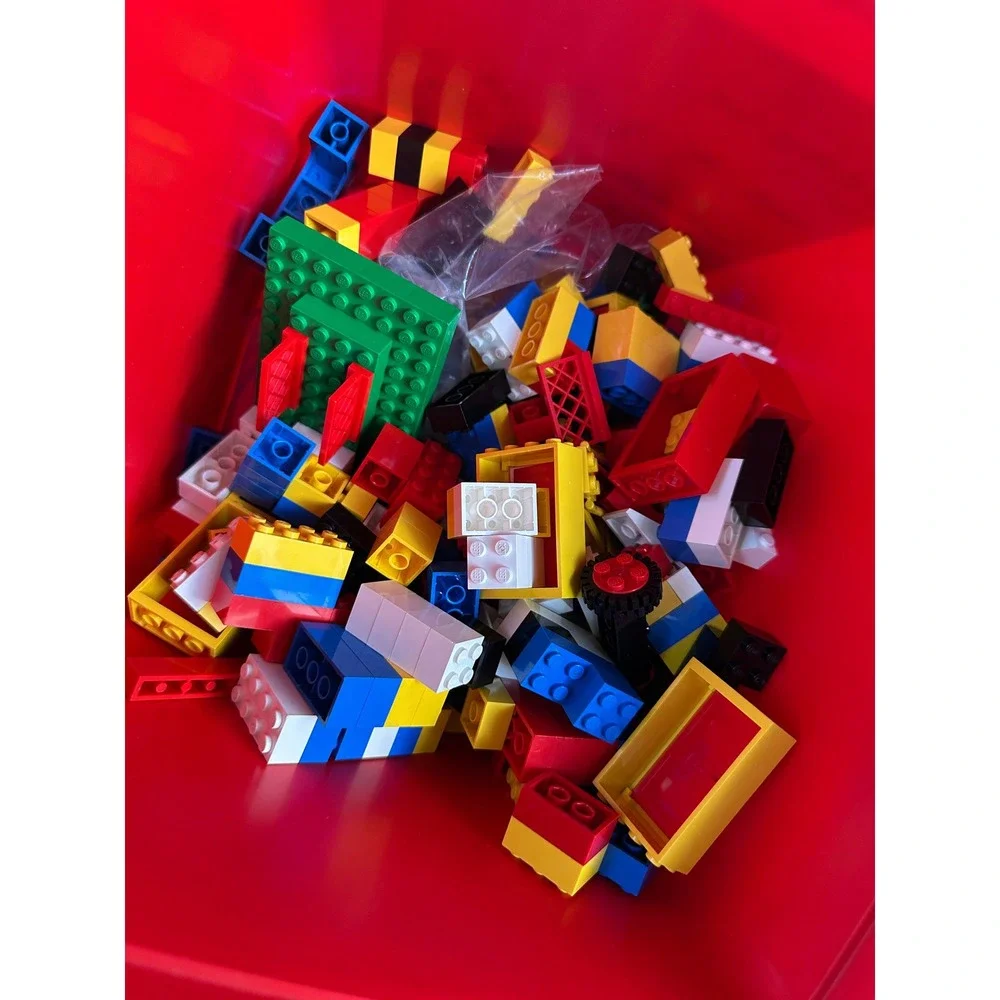 Vintage 1987 LEGO Basic Building Set 1613 Red‎ Storage Bucket 359 Pieces Retro